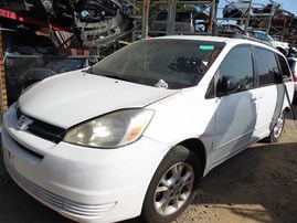 2005 Toyota Sienna LE White 3.3L AT 4WD #Z23292